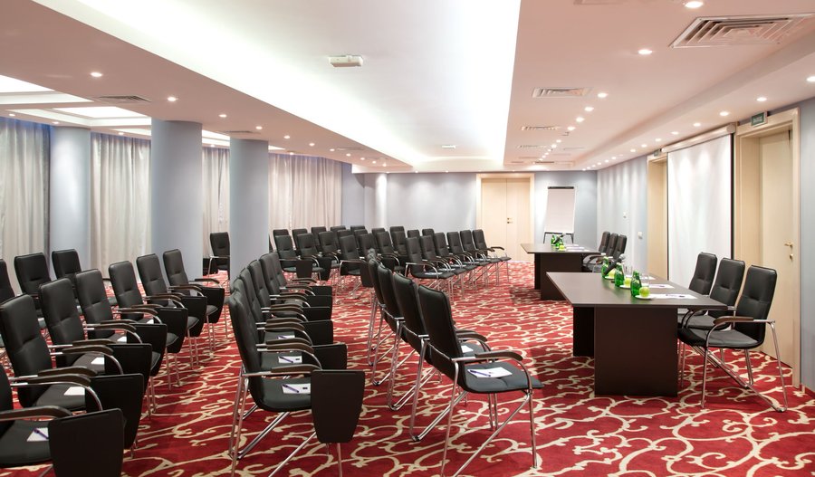 Рассадка гостей на конференции в отеле «Звёздный» — фото 5